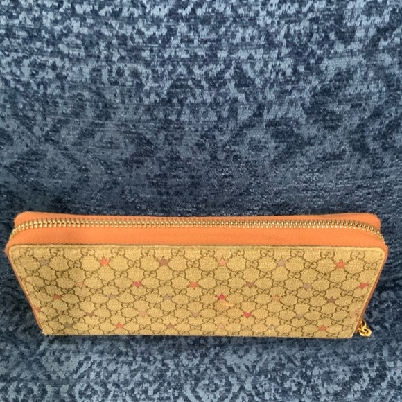 Micro GG Supreme Stars round zip wallet. - Picture 5 of 14